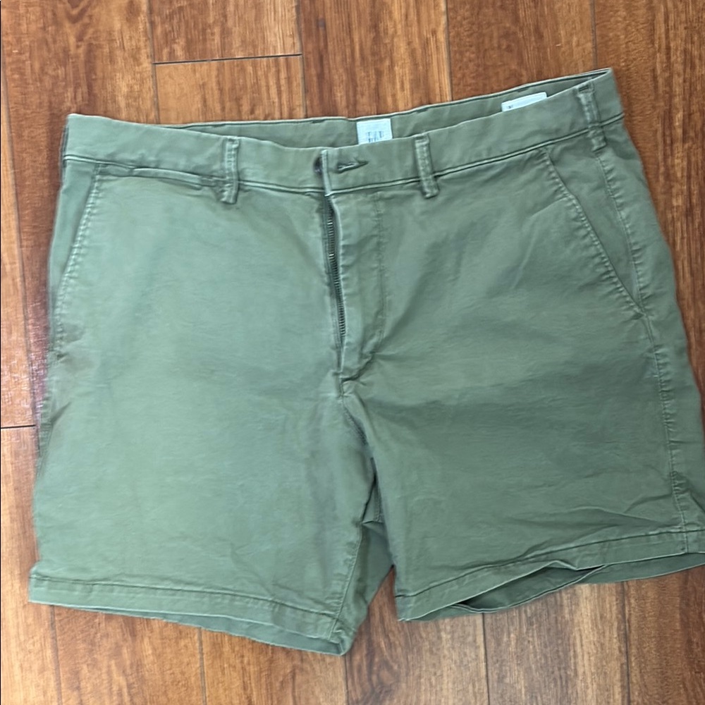 Gap Men's Green Casual Shorts